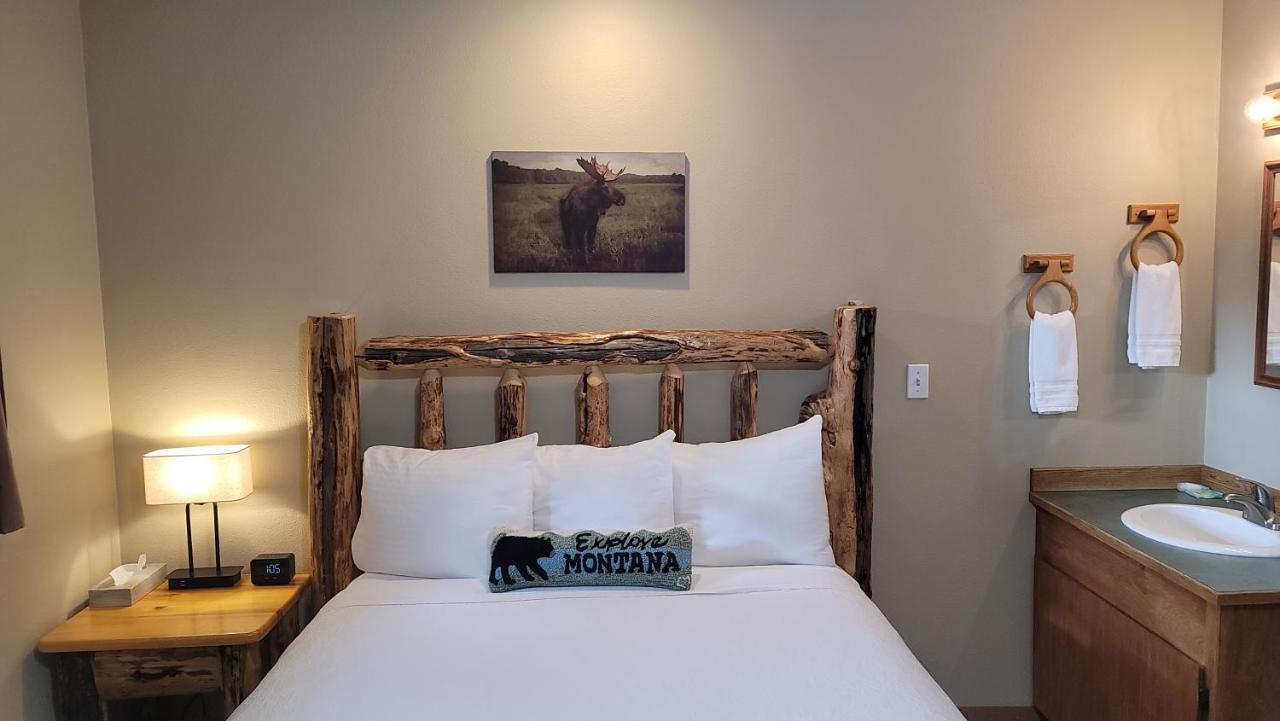 Riverfront Motel & Cabins Thompson Falls Экстерьер фото